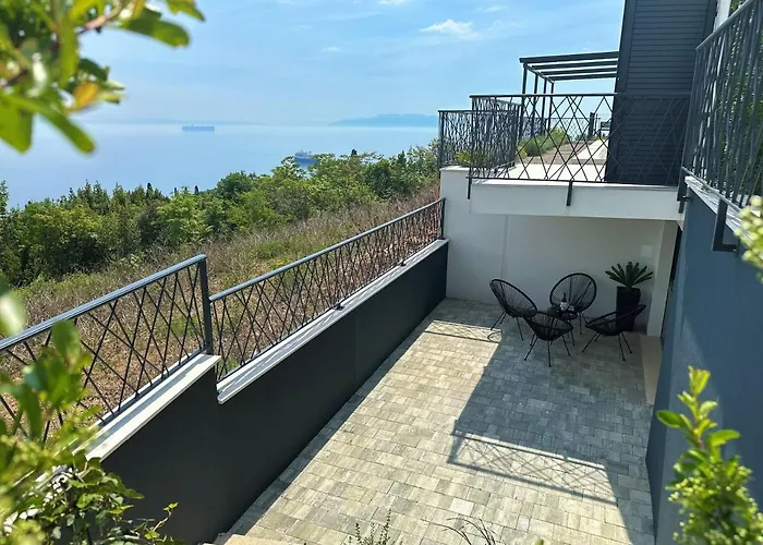 Hillside Volosko شقة أوباتيا