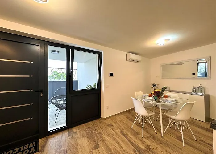 Hillside Volosko أوباتيا